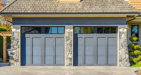 Tips-on-Painting-your-Garage-Door
