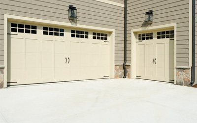 4 Simple And Easy Steps To Fix Your Garage Door Off Track 