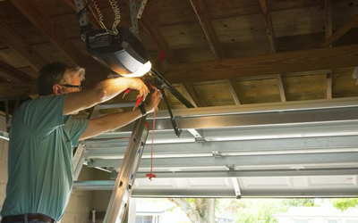 3 Major Risks Comes With DIY Garage Door Repair